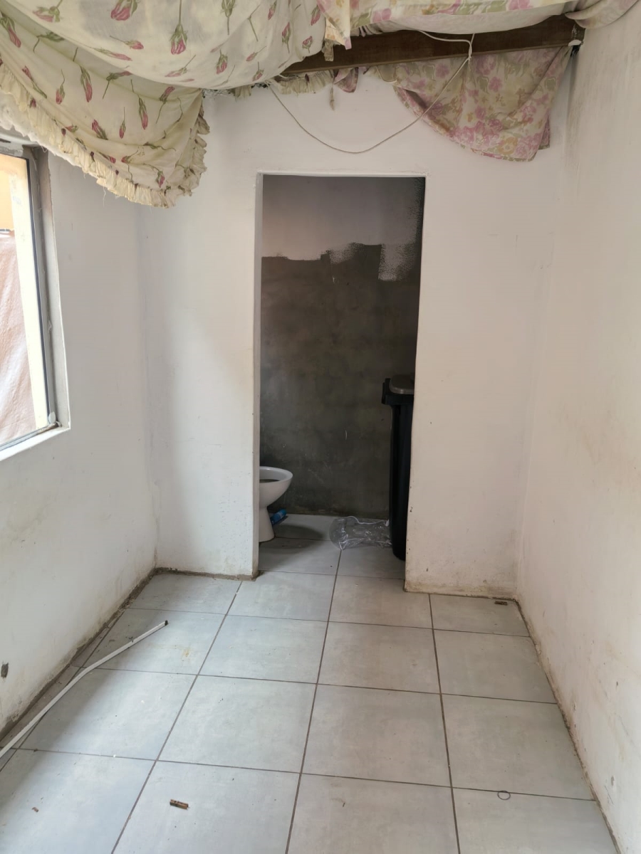 3 Bedroom Property for Sale in Ilitha Park Western Cape